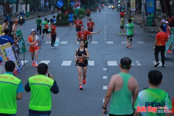 BƯỚC CHẠY CHÀO XUÂN THÀNH PHỐ QUẢNG NGÃI 2024 - Ảnh #1251812
