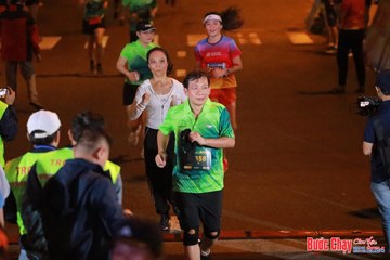 BƯỚC CHẠY CHÀO XUÂN THÀNH PHỐ QUẢNG NGÃI 2024 - Ảnh #1247548