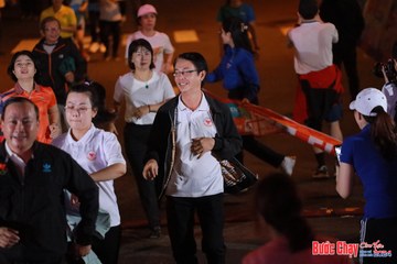 BƯỚC CHẠY CHÀO XUÂN THÀNH PHỐ QUẢNG NGÃI 2024 - Ảnh #1240342