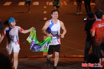 BƯỚC CHẠY CHÀO XUÂN THÀNH PHỐ QUẢNG NGÃI 2024 - Ảnh #1249028