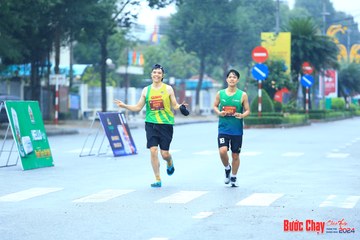 BƯỚC CHẠY CHÀO XUÂN THÀNH PHỐ QUẢNG NGÃI 2024 - Ảnh #1238336