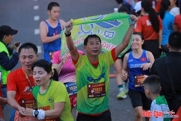 BƯỚC CHẠY CHÀO XUÂN THÀNH PHỐ QUẢNG NGÃI 2024 - Ảnh #1250944