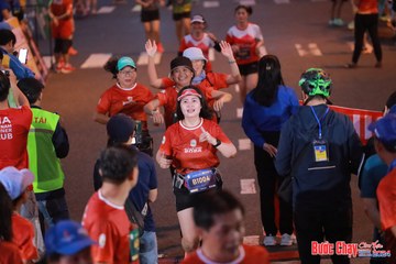BƯỚC CHẠY CHÀO XUÂN THÀNH PHỐ QUẢNG NGÃI 2024 - Ảnh #1249826
