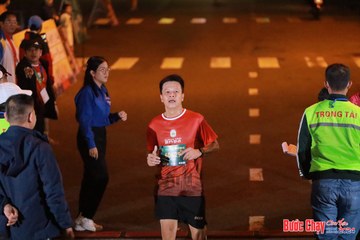 BƯỚC CHẠY CHÀO XUÂN THÀNH PHỐ QUẢNG NGÃI 2024 - Ảnh #1241803