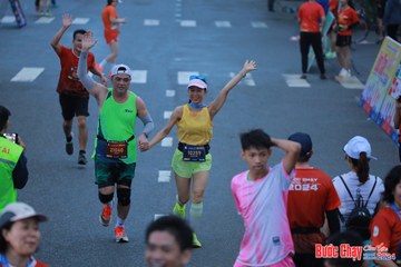 BƯỚC CHẠY CHÀO XUÂN THÀNH PHỐ QUẢNG NGÃI 2024 - Ảnh #1251462