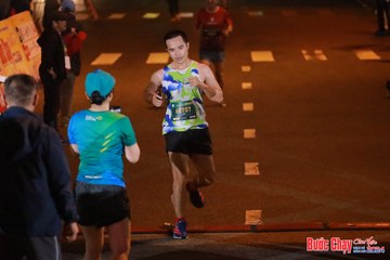 BƯỚC CHẠY CHÀO XUÂN THÀNH PHỐ QUẢNG NGÃI 2024 - Ảnh #1242624