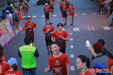 BƯỚC CHẠY CHÀO XUÂN THÀNH PHỐ QUẢNG NGÃI 2024 - Ảnh #1250518