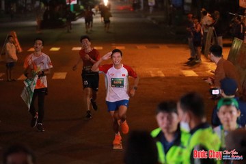 BƯỚC CHẠY CHÀO XUÂN THÀNH PHỐ QUẢNG NGÃI 2024 - Ảnh #1243091