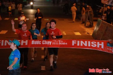 BƯỚC CHẠY CHÀO XUÂN THÀNH PHỐ QUẢNG NGÃI 2024 - Ảnh #1239405