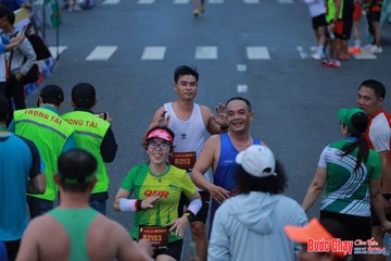 BƯỚC CHẠY CHÀO XUÂN THÀNH PHỐ QUẢNG NGÃI 2024 - Ảnh #1251639