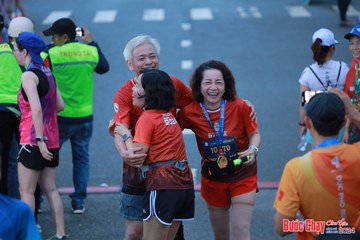 BƯỚC CHẠY CHÀO XUÂN THÀNH PHỐ QUẢNG NGÃI 2024 - Ảnh #1251331