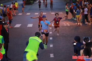 BƯỚC CHẠY CHÀO XUÂN THÀNH PHỐ QUẢNG NGÃI 2024 - Ảnh #1250060