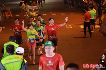 BƯỚC CHẠY CHÀO XUÂN THÀNH PHỐ QUẢNG NGÃI 2024 - Ảnh #1248616