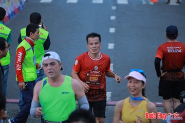 BƯỚC CHẠY CHÀO XUÂN THÀNH PHỐ QUẢNG NGÃI 2024 - Ảnh #1251471