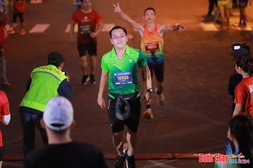 BƯỚC CHẠY CHÀO XUÂN THÀNH PHỐ QUẢNG NGÃI 2024 - Ảnh #1249336