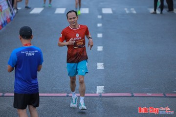 BƯỚC CHẠY CHÀO XUÂN THÀNH PHỐ QUẢNG NGÃI 2024 - Ảnh #1251972