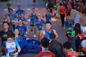 BƯỚC CHẠY CHÀO XUÂN THÀNH PHỐ QUẢNG NGÃI 2024 - Ảnh #1250236