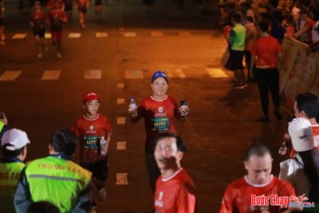 BƯỚC CHẠY CHÀO XUÂN THÀNH PHỐ QUẢNG NGÃI 2024 - Ảnh #1248468