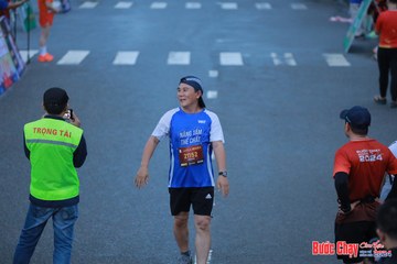 BƯỚC CHẠY CHÀO XUÂN THÀNH PHỐ QUẢNG NGÃI 2024 - Ảnh #1251438