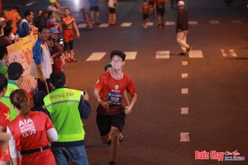 BƯỚC CHẠY CHÀO XUÂN THÀNH PHỐ QUẢNG NGÃI 2024 - Ảnh #1249512