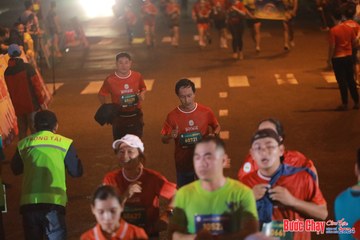 BƯỚC CHẠY CHÀO XUÂN THÀNH PHỐ QUẢNG NGÃI 2024 - Ảnh #1248808