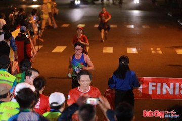 BƯỚC CHẠY CHÀO XUÂN THÀNH PHỐ QUẢNG NGÃI 2024 - Ảnh #1246587