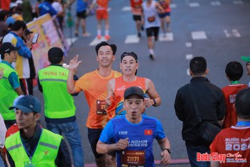 BƯỚC CHẠY CHÀO XUÂN THÀNH PHỐ QUẢNG NGÃI 2024 - Ảnh #1250733