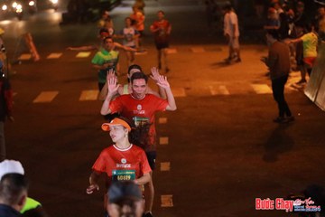 BƯỚC CHẠY CHÀO XUÂN THÀNH PHỐ QUẢNG NGÃI 2024 - Ảnh #1245414