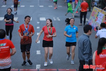 BƯỚC CHẠY CHÀO XUÂN THÀNH PHỐ QUẢNG NGÃI 2024 - Ảnh #1251871