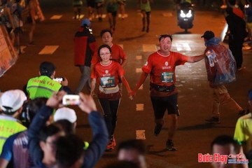 BƯỚC CHẠY CHÀO XUÂN THÀNH PHỐ QUẢNG NGÃI 2024 - Ảnh #1246759
