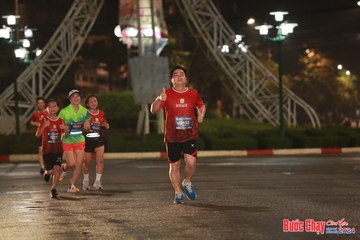 BƯỚC CHẠY CHÀO XUÂN THÀNH PHỐ QUẢNG NGÃI 2024 - Ảnh #1229292