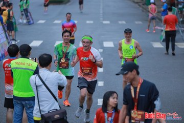 BƯỚC CHẠY CHÀO XUÂN THÀNH PHỐ QUẢNG NGÃI 2024 - Ảnh #1251897