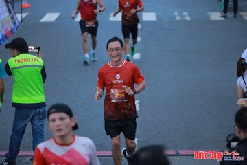 BƯỚC CHẠY CHÀO XUÂN THÀNH PHỐ QUẢNG NGÃI 2024 - Ảnh #1251509