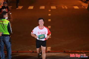 BƯỚC CHẠY CHÀO XUÂN THÀNH PHỐ QUẢNG NGÃI 2024 - Ảnh #1240997