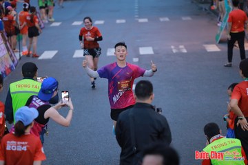 BƯỚC CHẠY CHÀO XUÂN THÀNH PHỐ QUẢNG NGÃI 2024 - Ảnh #1250858