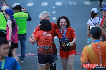 BƯỚC CHẠY CHÀO XUÂN THÀNH PHỐ QUẢNG NGÃI 2024 - Ảnh #1251330