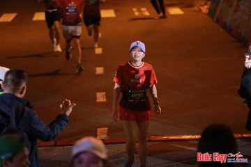 BƯỚC CHẠY CHÀO XUÂN THÀNH PHỐ QUẢNG NGÃI 2024 - Ảnh #1245227