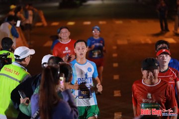 BƯỚC CHẠY CHÀO XUÂN THÀNH PHỐ QUẢNG NGÃI 2024 - Ảnh #1244951