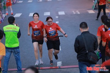BƯỚC CHẠY CHÀO XUÂN THÀNH PHỐ QUẢNG NGÃI 2024 - Ảnh #1250660
