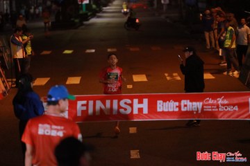 BƯỚC CHẠY CHÀO XUÂN THÀNH PHỐ QUẢNG NGÃI 2024 - Ảnh #1240520