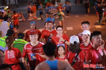 BƯỚC CHẠY CHÀO XUÂN THÀNH PHỐ QUẢNG NGÃI 2024 - Ảnh #1249628
