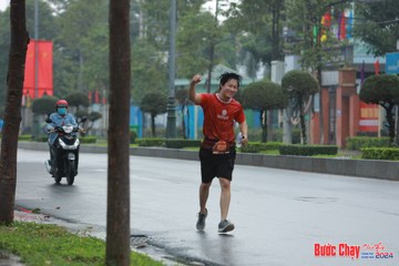 BƯỚC CHẠY CHÀO XUÂN THÀNH PHỐ QUẢNG NGÃI 2024 - Ảnh #1237365