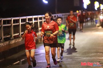BƯỚC CHẠY CHÀO XUÂN THÀNH PHỐ QUẢNG NGÃI 2024 - Ảnh #1236117