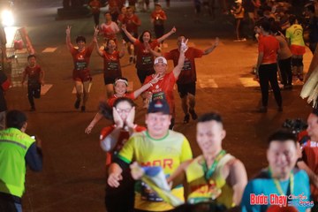 BƯỚC CHẠY CHÀO XUÂN THÀNH PHỐ QUẢNG NGÃI 2024 - Ảnh #1248823