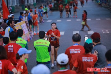 BƯỚC CHẠY CHÀO XUÂN THÀNH PHỐ QUẢNG NGÃI 2024 - Ảnh #1250472