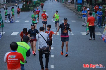 BƯỚC CHẠY CHÀO XUÂN THÀNH PHỐ QUẢNG NGÃI 2024 - Ảnh #1251893