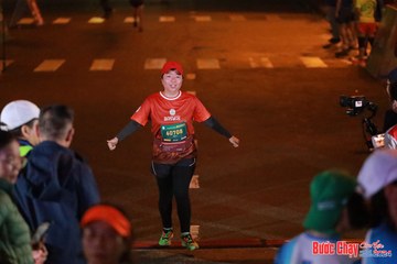 BƯỚC CHẠY CHÀO XUÂN THÀNH PHỐ QUẢNG NGÃI 2024 - Ảnh #1246010