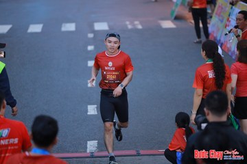 BƯỚC CHẠY CHÀO XUÂN THÀNH PHỐ QUẢNG NGÃI 2024 - Ảnh #1250876