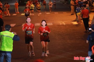 BƯỚC CHẠY CHÀO XUÂN THÀNH PHỐ QUẢNG NGÃI 2024 - Ảnh #1249146