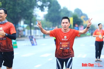 BƯỚC CHẠY CHÀO XUÂN THÀNH PHỐ QUẢNG NGÃI 2024 - Ảnh #1238301
